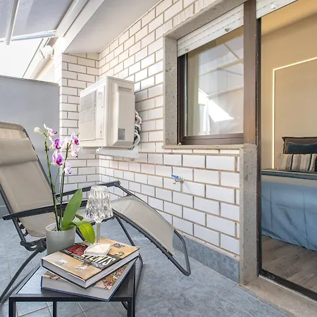 Sardinia Re - Indigo